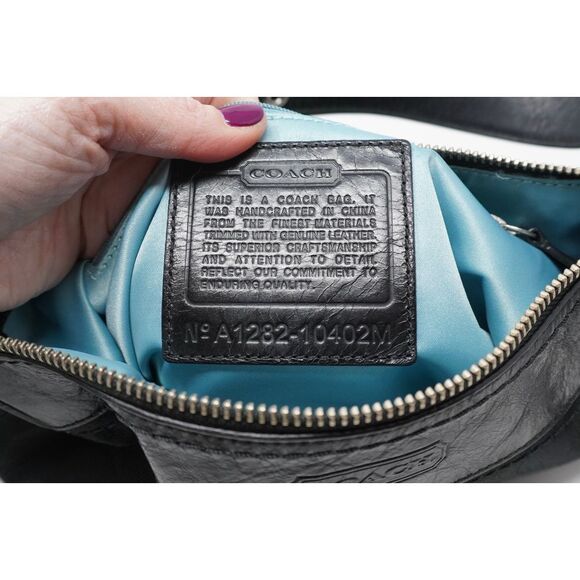 Coach Vintage Black Signature Jacquard and Leather Shoulder to Crossbody Bag - Picture 11 of 12